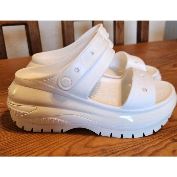 CROCS WOMEN'S MEGA CRUSH SANDAL SIZE 8 WHITE CHUNKY PLATFORM RAVE Y2K FUTURISTIC - Picture 1 of 9